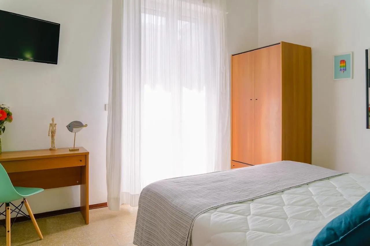 Hotel Mon Pays Rimini İtalya
